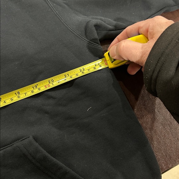 🔥JORDAN FULL OUTFIT.Black Hoodie with Red Emblem, pants with iconic logo 😉☄️☄️ - Picture 8 of 12